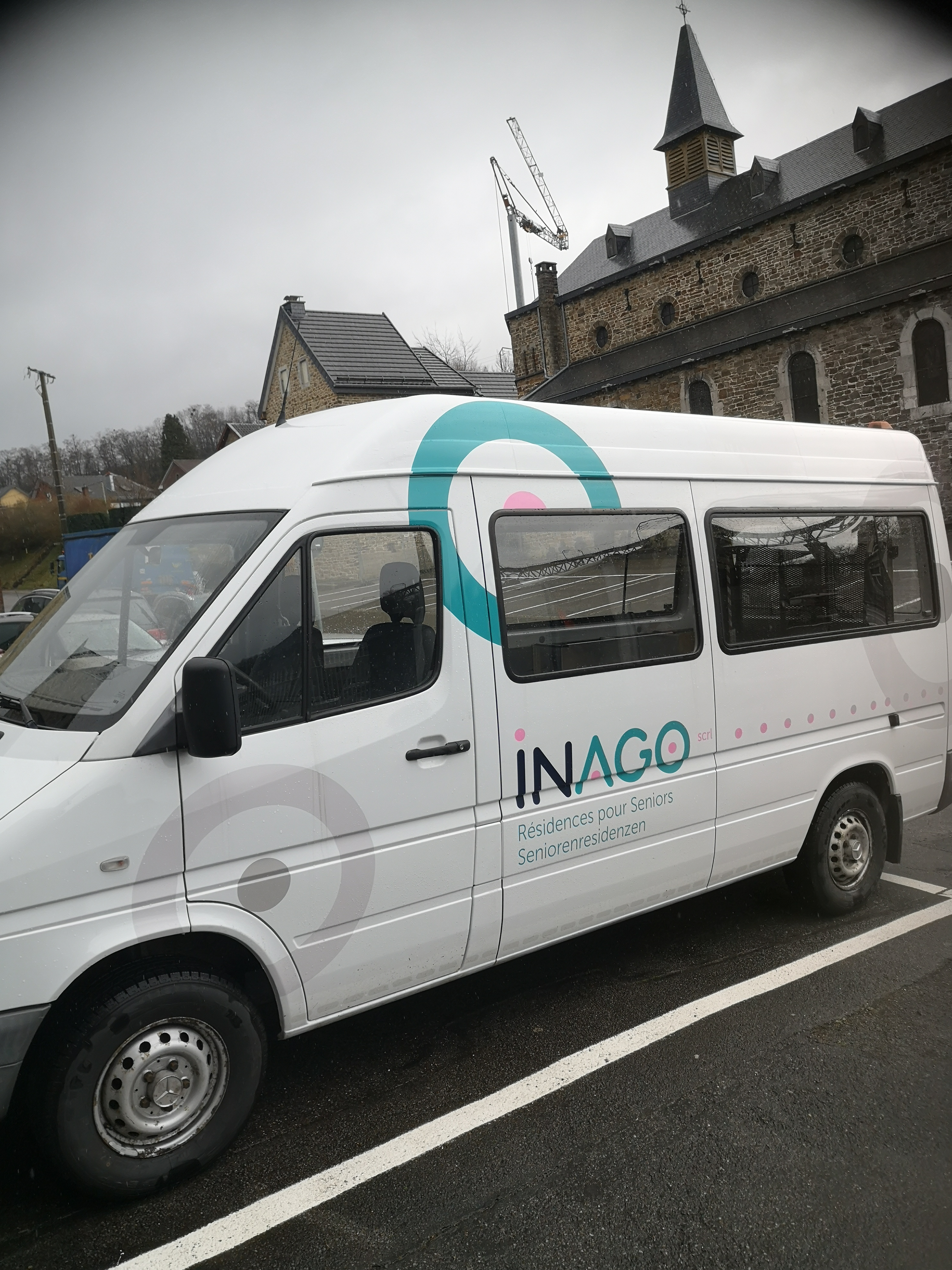 210317 SENIORBUS 24